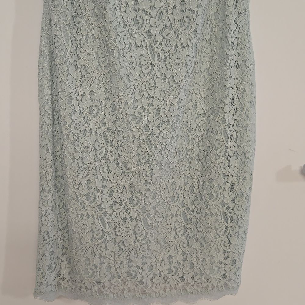 ADRIANA Papell Scalloped Lace Sheath Dress - Picture 5 of 7